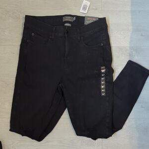 BRAND NEW Torrid 16 Tall Bombshell Black Skinny Women's Jeans